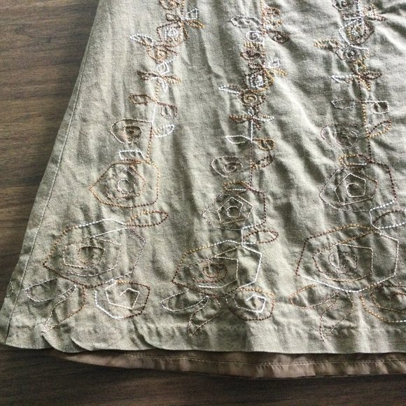 San Francisco Embroidered Flared Skirt: an ideal choice for the upcoming holiday - Picture 3 of 5